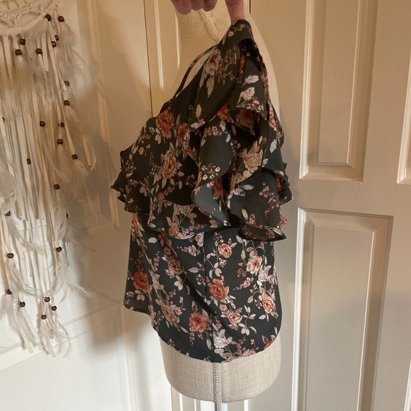 Forever 21 Off-Shoulder Floral Ruffle Crop Top with Adjustable Straps – Size S - Picture 5 of 13